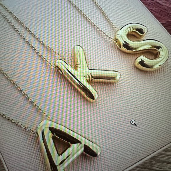 Puffy K Necklace - Picture 2 of 2